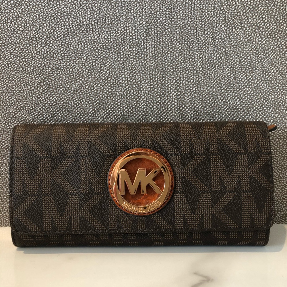 Michael Kors wallet